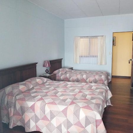 Hotel Las Brumas Cartago Exteriör bild