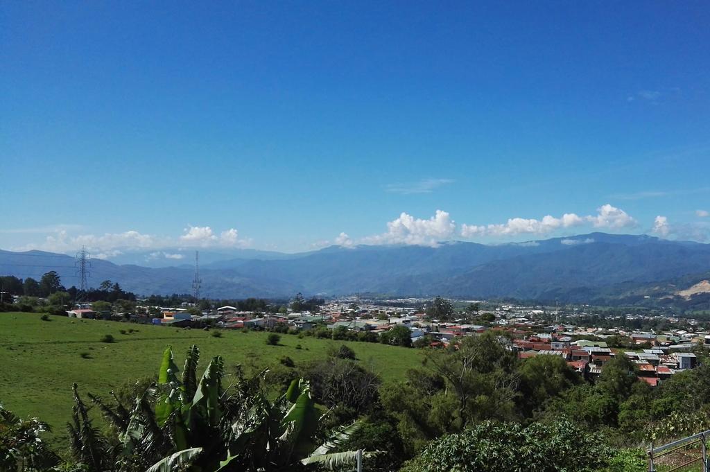 Hotel Las Brumas Cartago Exteriör bild