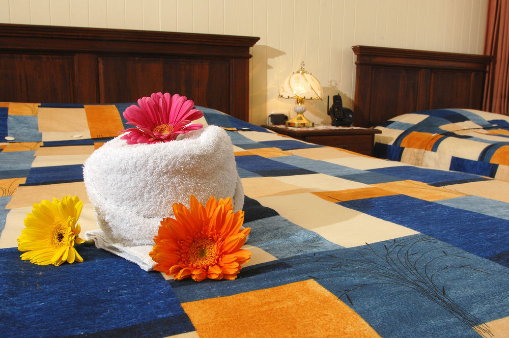Hotel Las Brumas Cartago Exteriör bild